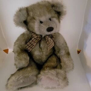 Russ Berrie Jefferson Grey 18in Soft Teddy Bear
